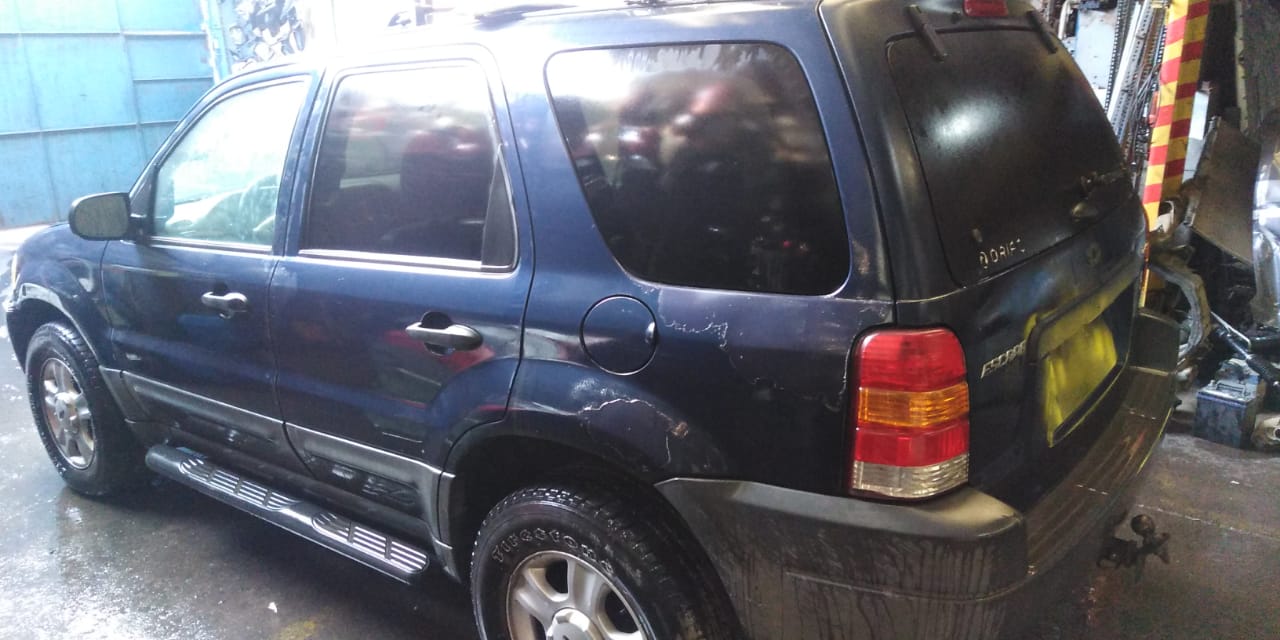 Ford ESCAPE 2003    EN DESARME